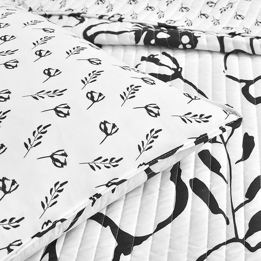 Lush Decor Scandinavian Floral Quilt King Size Reversible 3 Piece Set Black & White - Floral Bedding Set King Quilt - White Bedding Cottage Core