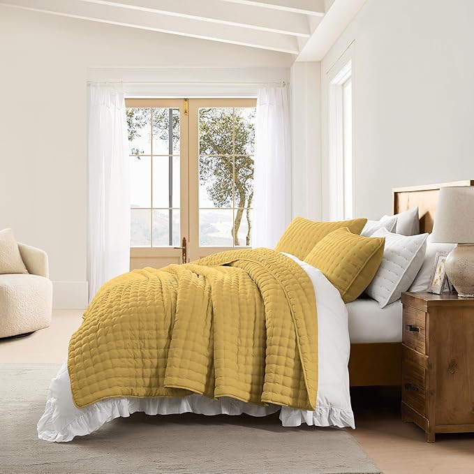 WDCOZY Queen Size Quilts Bedding Sets with 2 Pillow Shams, Lightweight Soft Bedspread Coverlet, Quilted Blanket Thin Comforter Bed Cover for All Season, 3 Pieces, 90x90 inches, Yellow
