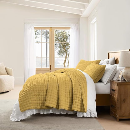 WDCOZY Queen Size Quilts Bedding Sets with 2 Pillow Shams, Lightweight Soft Bedspread Coverlet, Quilted Blanket Thin Comforter Bed Cover for All Season, 3 Pieces, 90x90 inches, Yellow