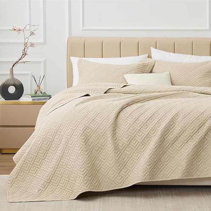 EXQ Home Quilt Set King Size Beige 3 Piece,Lightweight Soft Coverlet Modern Style Squares Pattern Bedspread Set for All Season(1 Quilt,2 Pillow Shams)