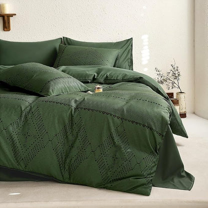 Wake In Cloud - Boho Comforter Set, Farmhouse Bohemian Western Aztec Neutral Aesthetic, Soft Lightweight Bedding, 3 Pieces, Dark Olive Green, Full Size