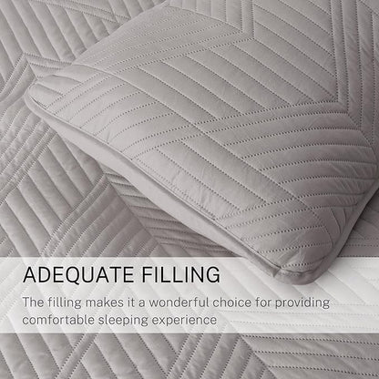 Exclusivo Mezcla Ultrasonic Full Queen Quilt Bedding Set, Lightweight Light Grey Bedspreads Soft Modern Geometric Coverlet Set for All Seasons (1 Quilt and 2 Pillow Shams)