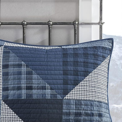 Woolrich Olsen Reversible Quilt Set - Cottage Styling Reversed to Solid Color, All Season Lightweight Coverlet, Cozy Bedding Layer, Matching Shams, Oversized Full/Queen, Geometric Plaid Blue 3 Piece