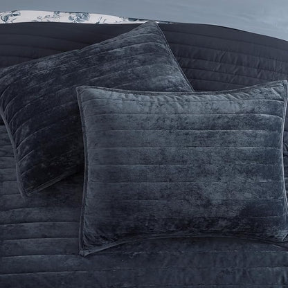 WRENSONGE Velvet King Size Quilt Set-3 Pieces Blue Grey Luxurious Velvet Striped Channel Comforter with 2 Shams, Soft Bedspread Coverlet Quilted Bedding Set for All Season