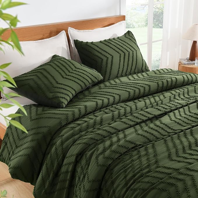 Litanika Dark Olive Green Queen Size Comforter Sets, 3 Pieces Lightweight Chevron Tufted Bedding Comforter Set, Fluffy Down Alternative Comforter Bed Set Gift Choice