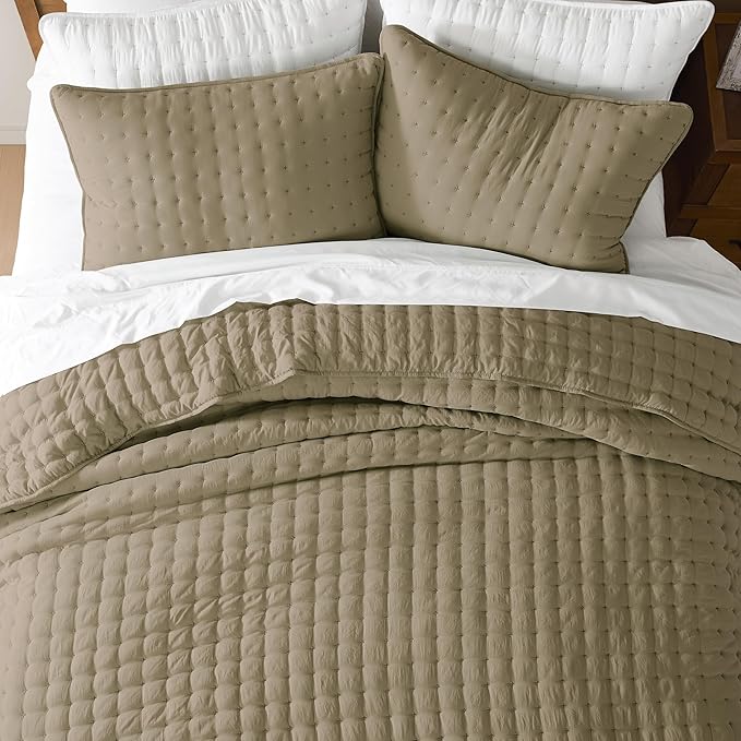 WDCOZY King Size Quilt Bedding Sets with 2 Pillow Shams, Lightweight Soft Bedspread Coverlet, Quilted Blanket Thin Comforter Bed Cover for All Season, 3 Pieces, 104x90 inches, Taupe