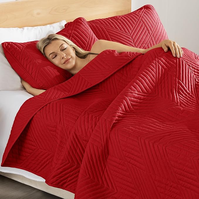 Exclusivo Mezcla Ultrasonic Twin Quilt Bedding Set, Lightweight Red Bedspreads Soft Modern Geometric Coverlet Set for All Seasons (1 Quilt and 1 Pillow Sham)