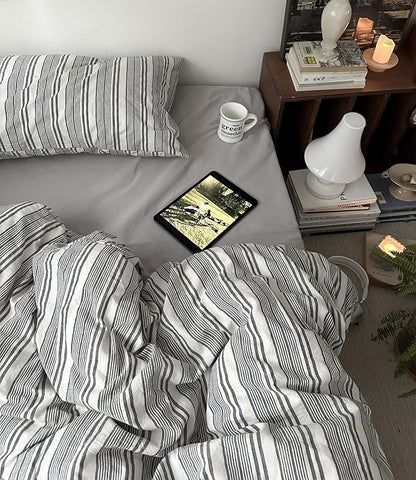 VM VOUGEMARKET Striped Duvet Cover Set Queen 100% Washed Cotton Bedding Set 3 Piece Pinstriped Comforter/Quilt Cover with Zipper Closure Corner Ties,Modern Cozy for Boys Men(White&Grey)