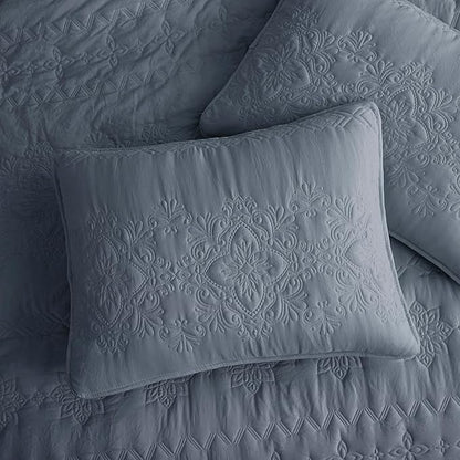 B2EVER Boho Blue Quilt Queen Size Bedding Sets with Pillow Sham, Bohemian Lightweight Soft Bedspread Coverlet, Farmhouse Floral Vintage Thin Comforter Bed Cover All Season, 3 Pieces, 90x90 inches
