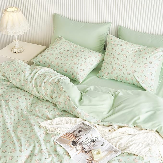 Wake In Cloud - Coquette Duvet Cover Set, Floral Cottagecore Flower Shabby Chic Cute Aesthetic, Soft Lightweight Bedding for Women Teen Girls, 3-Piece, Green Pink, Twin/Twin XL Size