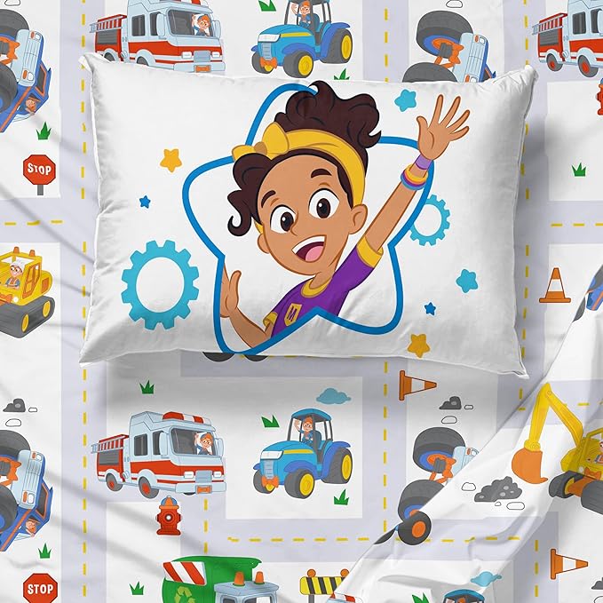 Jay Franco Kids Sheet Cartoon Set with Fitted, Flat Sheets & Pillow Cover - Ultra-Soft Bedding with Pillowcase for Room Decor, White - Blippi, 3 Piece Twin