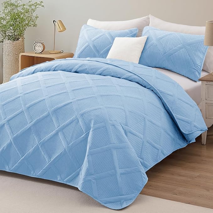 Exclusivo Mezcla Quilt Set Oversized King Size, 3 Pieces Sky Blue Cal King Quilt Bedding Set, Lightweight Quilts Soft Bedspreads Modern Striped Coverlets for All Seasons