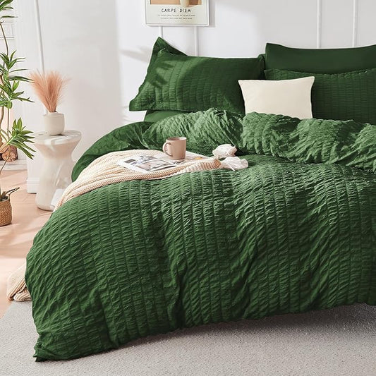 HYMOKEGE Dark Green Duvet Cover King Size, Ultra Soft 3-Piece Seersucker Duvet Cover Set with Zipper Closure, Soft Brushed Microfiber Bedding Set with 8 Corner Ties (104"x90", 2 Pillowshams)