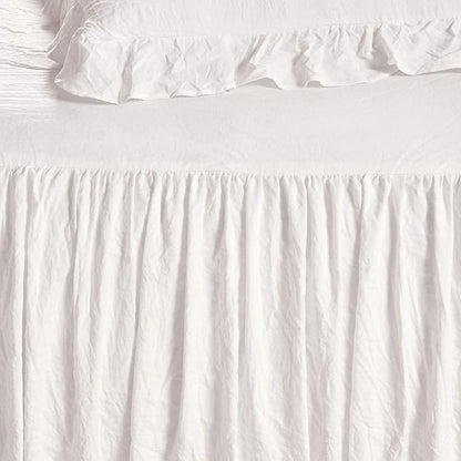 Lush Decor Ruffle Skirt Bedspread Set - 3-Piece Luxurious Farmhouse Bedding - Elegant Ruffle Detail - Timeless Style - Soft Lightweight Sheets - Queen, White