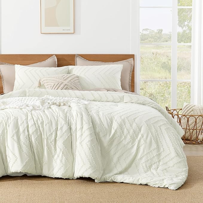 Litanika Ivory Queen Size Comforter Sets, 3 Pieces Lightweight Chevron Tufted Bedding Comforter Set, Fluffy Down Alternative Comforter Bed Set Gift Choice (90x90In Comforter and 2 Pillowcases)