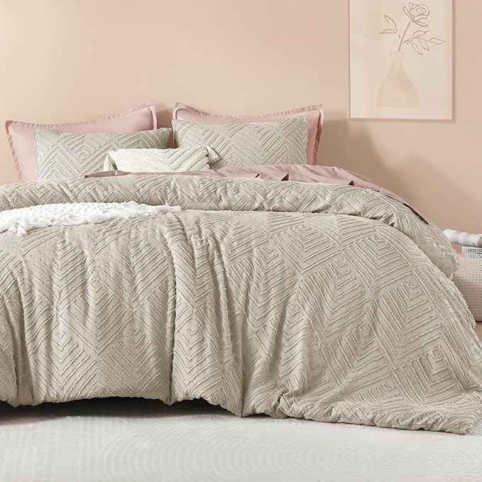 Litanika Oatmeal Super King Plus Comforter, 3 Pieces Tufted Boho Farmhouse Bedding Comforter Sets, Lightweight Fluffy Bed Set for All Season (128x120In Comforter and 2 Pillowcases)