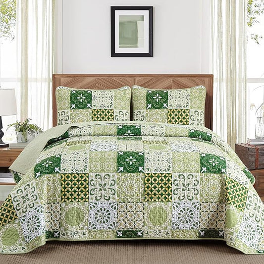 Dobuyly Green Quilt Set King Size, Boho Sage Green Plaid Patchwork Bedspreads Coverlet Set, 3 Pieces Soft Lightweight Microfiber Quilt Bedding Set for All Seasons 110"x90"