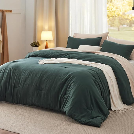 Bedsure Queen Comforter Set, Forest Green Soft Prewashed Bedding for All Seasons, 3 Pieces GentleSoft™ Bed Set, 1 Lightweight Comforter (90"x90") and 2 Pillowcases (20"x26")