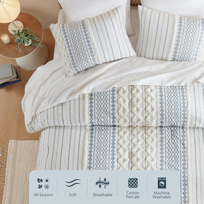 Ink+Ivy Comforter for King Size Bed, Chenille Tufted, Breathable Cotton Comforter Set King, All Season Modern Boho Comforter with Farmhouse Bedding Flare, 2 Matching Shams, King White/Navy 3 Piece