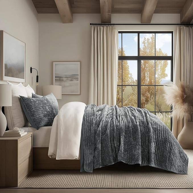 EVERGRACE Velvet Quilt Set California King 118'' x 106'', Luxurious Soft Striped Channel Bedding Set, Lightweight Velvet Comforter for All Season, Oversized Bedspread Coverlet w/ 2 Shams Charcoal Gray