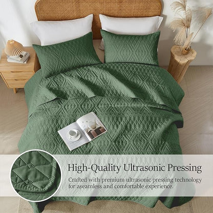 akkialla Twin Size Quilt Bedding Set,Green Lightweight Microfiber Soft Bedspreads,Modern Style Geoetric Pattern Coverlet Set for All Seasons,2 Piece(1 Quilt,1Pillow Sham)