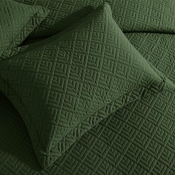 EXQ Home Quilt Set Twin Size Olive Green 2 Piece,Lightweight Soft Coverlet Modern Style Squares Pattern Bedspread Set(1 Quilt,1 Pillow Sham)