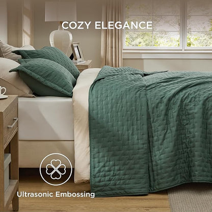 Bedsure Quilts Queen Size - Dark Green Bedspread Queen Size & Lightweight Comforter, Modern Coverlet with Clover Pattern, Ultra Soft All-Season Bedding, 90 x 96 Inches | Stitch-Free Quilting, Ultra Soft, Lightweight, Machine Washable, Pet-Friendly