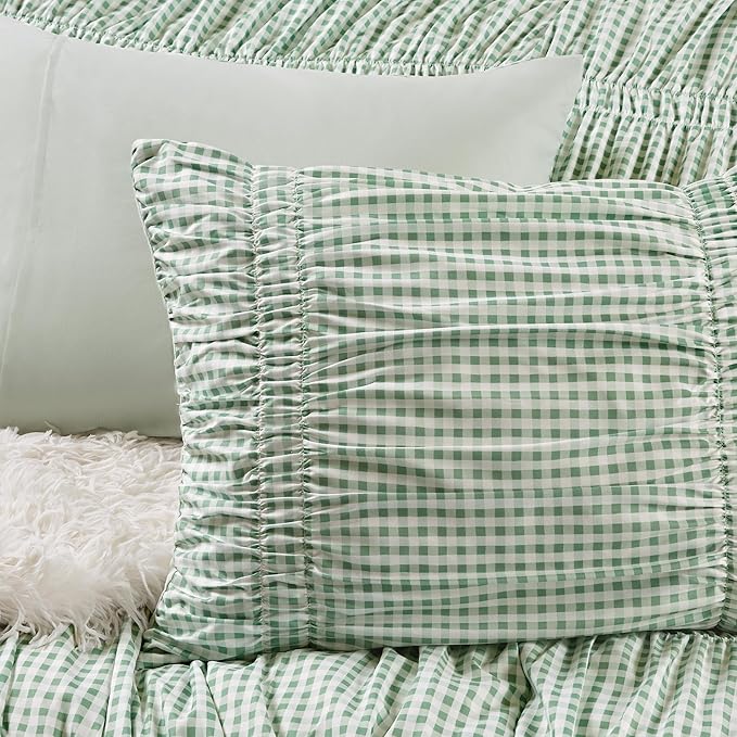 Intelligent Design Ella King Comforter Set – Ruched Gingham Shabby Chic Bedding, Bow-Tie Detail, All Season Lightweight 3 Piece Bedding Set, Sham, King/Cal King, Green