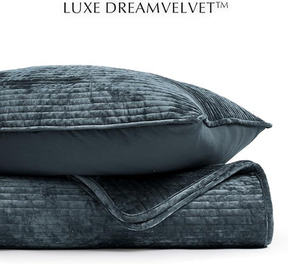 EVERGRACE Velvet Quilt Set Queen Size, Luxurious Soft Quilted Bedding Sets, Lightweight Velvet Comforter for All Season, Striped Channel Bedspread Coverlet with 2 Shams, Midnight Blue