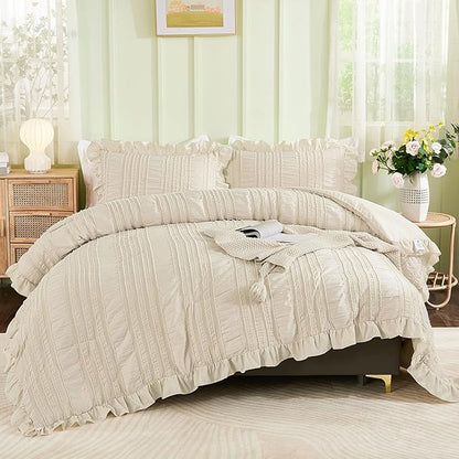 WONGS BEDDING Beige Ruffle Queen Comforter,Boho Shabby Chic Bedding for Queen Bed,Soft Seersucker Farmhouse Bedding Set with 1 Ruffled Comforter,2 Tufted Pillowcases 90"×90"
