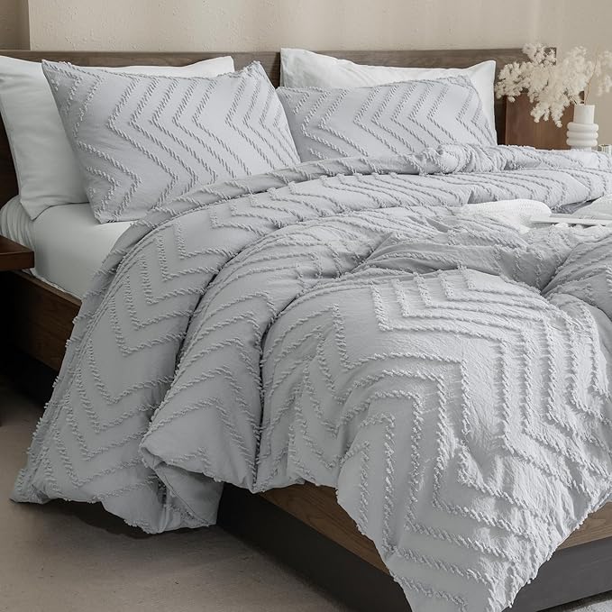 Andency Silver Grey Oversized King Comforter Set 120x98, Boho Oversize King Soft Warm Tufted Bedding Comforter Sets, 3 Pieces Aesthetic Chevron Farmhouse Cute Bohemian Textured Bedding Set