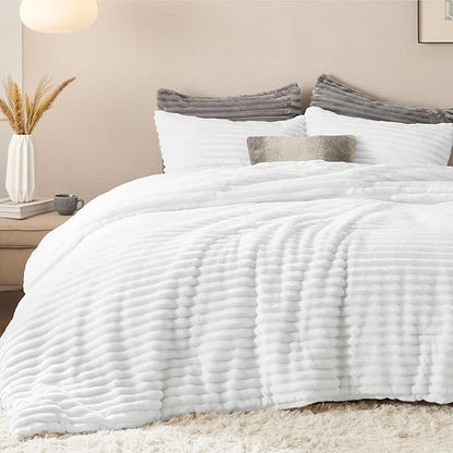 Bedsure King Comforter - GentleSoft™ 3 Pieces Double-Side Fleece Fluffy Bright White Comforter Set, Cozy Striped Room Decor Aesthetic, Luxury King Size Bedding with 2 Pillowcases, 104x90 Inches