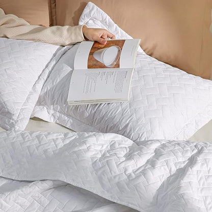 Bedsure California King Quilts - Lightweight Bedspreads Cal King Size with Basket Weave Pattern, Soft Quilt Bedding Set, White Comforter Set Coverlet for All Seasons with 2 Pillow Shams (111" x 106") | Skin-Friendly Soft, All-Season Comfort, Breathable...