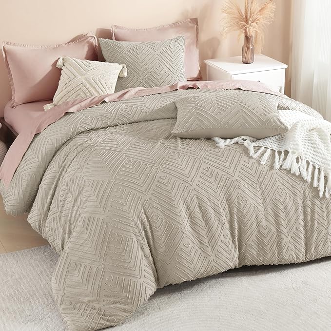 Litanika California King Comforter Set Oatmeal, 3 Pieces Tufted Boho Farmhouse Bedding Comforter Sets, Lightweight Fluffy Comforter Bed Set for All Season (104x96In Comforter and 2 Pillowcases)