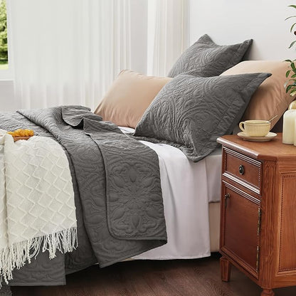 EXQ Home Quilt Set Full Queen Size Grey 3 Piece,Lightweight Soft Coverlet Mandala Flower Pattern Bedspread Set for All Season(1 Quilt,2 Pillow Shams)