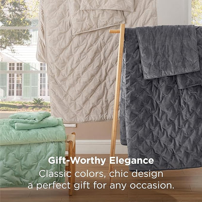 Bedsure Velvet Fleece Comforter Set King, Dark Grey Lightweight Quilted Bedding Set, Soft Warm Blanket for All Season, 3 Pieces, 1 Comforter (104" x 90") and 2 Pillow Shams (20" x 36")