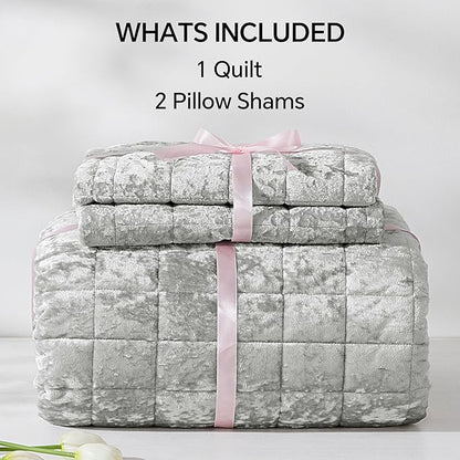 BEDELITE Velvet Quilt Set Queen Size - Luxury Velvet Comforter Bedding Set 3 Pieces, Lightweight Soft Cozy Shiny Light Grey Oversized Bedspread Coverlet for All Seasons with 2 Pillow Shams
