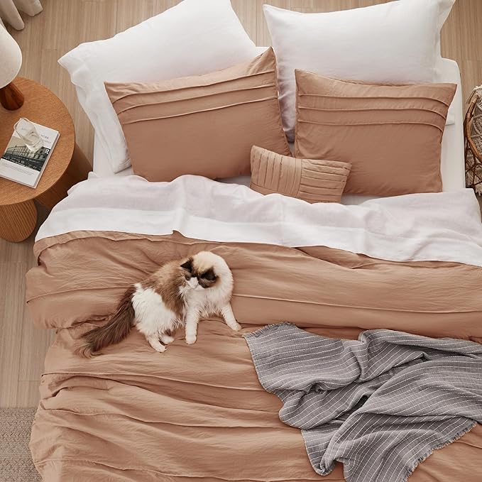 Bedsure Queen Comforter Set - 4 Pieces Pinch Pleat Bed Set, Taupe Boho Bedding for All Season, 1 Soft Comforter, 2 Pillowcases, 1 Decorative Pillow