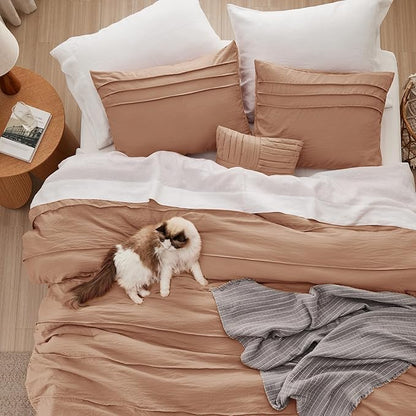 Bedsure Queen Comforter Set - 4 Pieces Pinch Pleat Bed Set, Taupe Boho Bedding for All Season, 1 Soft Comforter, 2 Pillowcases, 1 Decorative Pillow