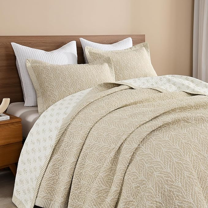 SahSahCasa Quilt Set Queen Size, 100% Cotton Quilt Bedding Set Bedspread, Botanical Pattern Solid Color Chic Lightweight Quilted Comforter for Queen Bed, White/Oatmeal, All Season, 3 Pieces