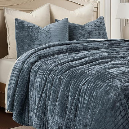EVERGRACE Velvet Quilt Set King Size, Luxurious Soft Striped Channel Bedding Set, Lightweight Velvet Comforter for All Season, Oversized Bedspread Coverlet with 2 Matching Shams, Stormy Blue