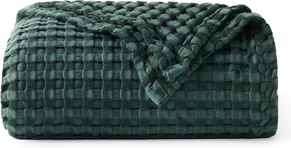Bedsure Cooling Cotton Waffle Weave Throw Blanket - Lightweight Breathable Blanket of Rayon Derived from Bamboo for Hot Sleepers, Luxury Throws for Bed, Couch and Sofa, Dark Green, 50x70 Inches