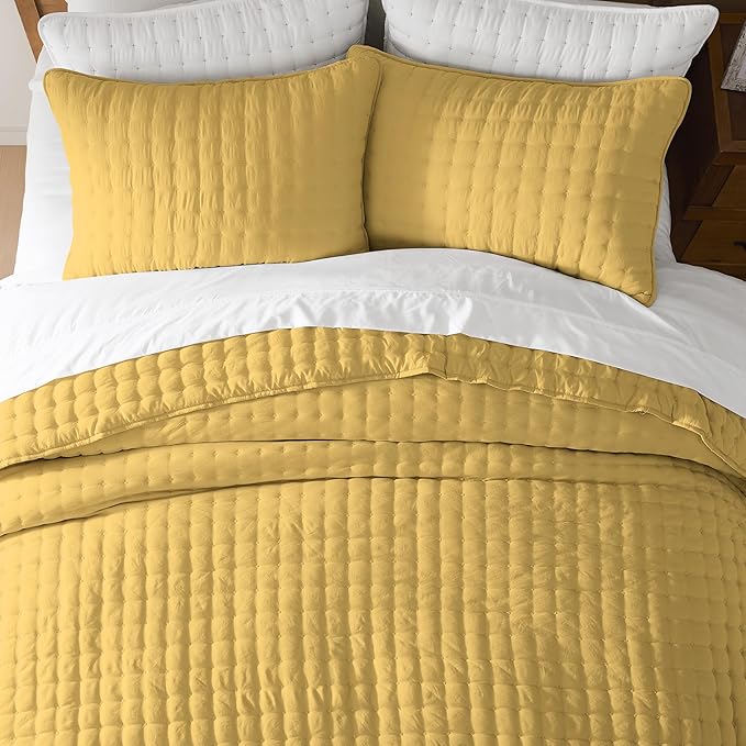 WDCOZY King Size Quilt Bedding Sets with 2 Pillow Shams, Lightweight Soft Bedspread Coverlet, Quilted Blanket Thin Comforter Bed Cover for All Season, 3 Pieces, 104x90 inches, Yellow