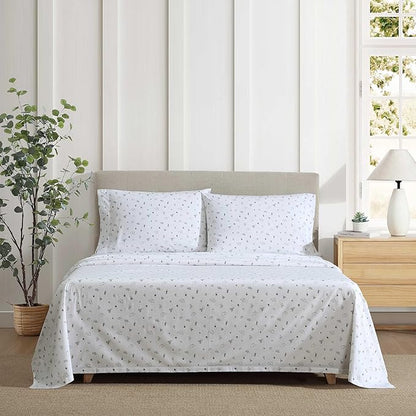 Eddie Bauer - Sheet Set, Luxurious Cotton Percale Bedding with Matching Pillowcases, Crisp & Cool, Fully Elasticized (Camp Green, Full)