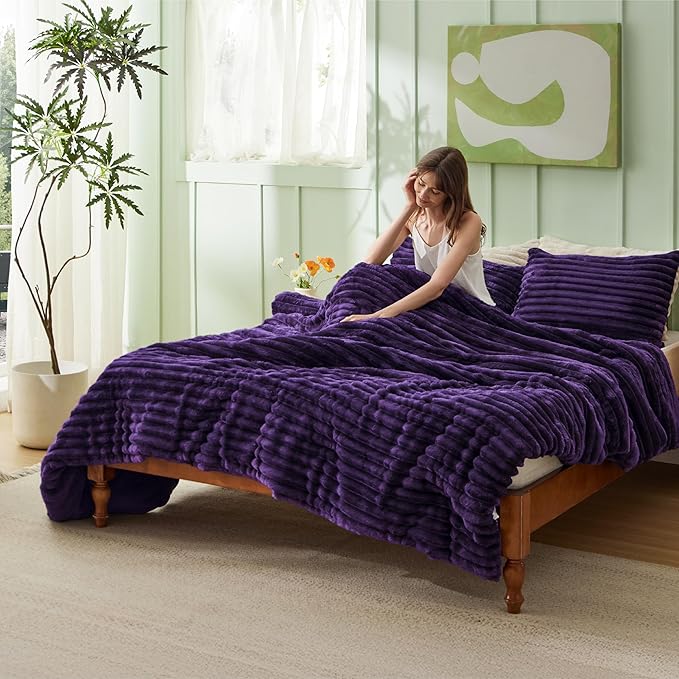 Bedsure Full Size Comforter Sets - GentleSoft™ 3 Pieces Double-Side Fleece Fluffy Purple Comforter Set, Cozy Striped Room Decor Aesthetic, Luxury Full Size Bedding, 2 Pillowcases, 82x86 Inches