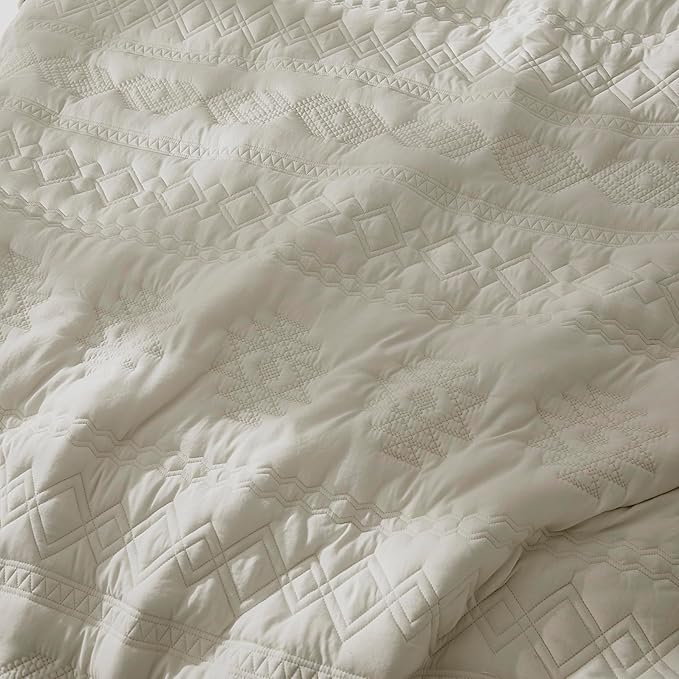 WDCOZY Beige Boho Queen Size Quilt Bedding Set with 2 Pillow Shams, Farmhouse Lightweight Soft Bedspread Coverlet for All Season, 3 Pieces, 90x90 inches