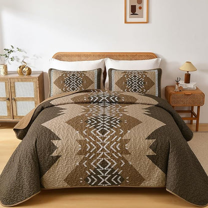 Dintszyayue Brown Quilt Set Queen Size,3 Piece Boho Aztec Texture Bedspread Coverlet Set Reversible Lightweight Bedding Set Geometric Bohemian Bed Cover with 2 Pillowcases(Dark Brown,90"x96")
