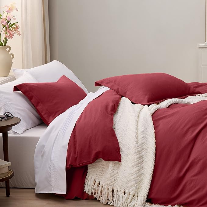 Bedsure Red Duvet Cover Queen Size - 3 Pieces Prewashed Cotton-Like Polyester Extra Soft Bedding Set, Includes 1 Duvet Cover 90x90 Inches with Zipper Closure & 2 Pillow Shams, Comforter Not Included