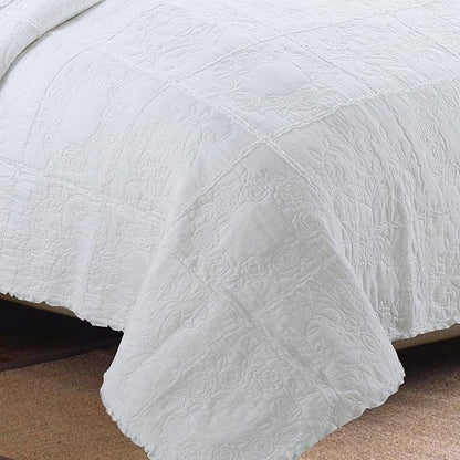 DURLENGEN White Rose Patchwork 100% Cotton King Quilt 3Pcs,White Patchwork with Rose Pattern,Luxury Lightweight Cotton Coverlet Sets for All Season(King 106x96,White Rose Patchwork)