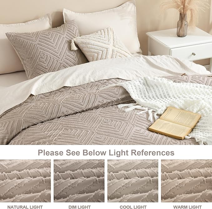 Litanika Oversized King Comforter Set Light Coffee, 3 Pieces Tufted Boho Farmhouse Bedding Comforter Set, Lightweight Fluffy All Season Comforter Set (120x98In Comforter & 2 Pillowcases)
